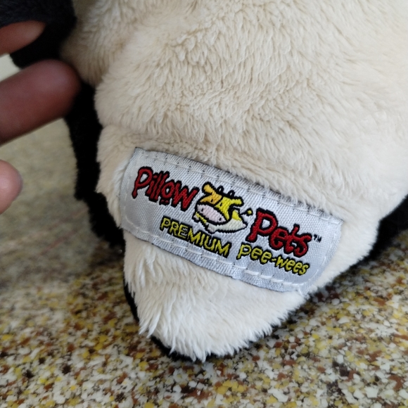 Penguin My Pillow Pet Black / White Pillow Pet Pee-wees Plush Preowned - Picture 13 of 14